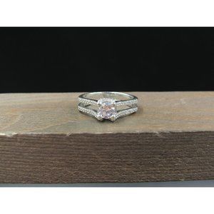 Size 6.75 Sterling Silver Clear Round CZ Unique Style Band Ring